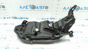Фара передняя правая Honda Accord 23-26 LED, скол бортика сапуна