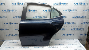 Двері в зборі задня ліва Toyota Camry v70 18-24 синій 221, подряпина, тичка на хромі, подряпина на хромі