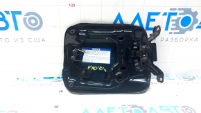 Лючок бензобака Toyota Camry v70 18-24 синій, подряпини
