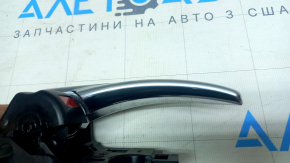 Ручка дверей внутрішня передня права Toyota Camry v70 18-24 хром, подряпина