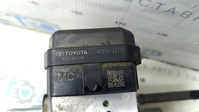 Главный тормозной цилиндр с бачком Toyota Camry v70 18-19 hybrid с крышкой
