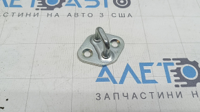 Скоба замку двері задньої правої Toyota Camry v70 21-24