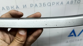 Молдинг переднего бампера левый Toyota Camry v70 21-24 LE/XLE серый, песок, тычки, царапины
