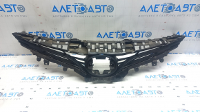 Решетка радиатора grill Toyota Camry v70 21-24 LE/XLE