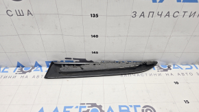 Накладка двери багажника боковая правая Ford Escape MK3 13-19 вдоль стекла, в клею