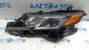 Фара передня ліва Toyota Camry v70 21-24 галоген+LED, подряпина, скол, пісок