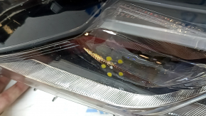 Фара передня ліва Toyota Camry v70 21-24 галоген+LED, подряпина, скол, пісок