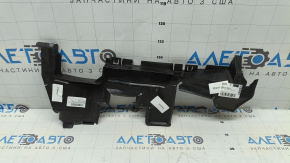 Дефлектор радіатора правий Audi Q5 8R 13-17 2.0Т