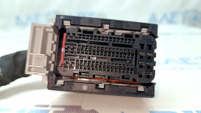 Фишка на блок ECU компьютер двигателя Hyundai Tucson 25-26 1.6T HEV красная
