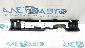 Накладка порога внутрішня передня ліва Hyundai Tucson 25-26 чорна, потерта