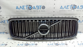 Грати радіатора grill зі значком Volvo XC90 17-19 чорна, обрамлення хром, під камеру, сколи