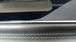 Обшивка двери карточка передняя правая Kia Niro 17-22 черная с серым Harman Kardon, черная глянцевая вставка, подлокотник кожа, царапины, потерта, срезы, без ручки