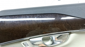 Обшивка двери карточка задняя правая Volvo XC90 16-20 серая, вставка кожа серая, подлокотник кожа серая, с ручкой, вставка под дерево с хром молдингом, царапины на вставке, под химчистку
