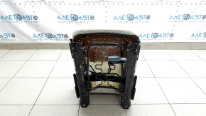 Заднее сиденье центральное 2 ряд Volvo XC90 16-25 кожа серая под 3 ряда, с ремнем и подлокотником, под химчистку, вмятины, ржавый каркас