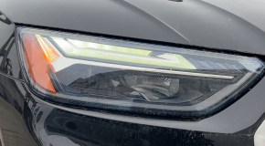 Фара передня права у зборі Audi Q5 80A 21-25 LED, під полірування, подряпини, жовтить LED