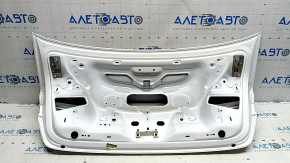 Крышка багажника Audi A3 22-26 белый LY9C, скол