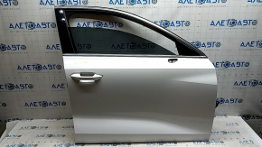 Двері в зборі передні права Audi A3 22-26 хром молдинг, білий LY9C, подряпини на хромі, подряпини на накладці