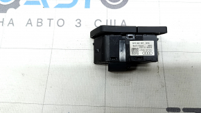 Кнопки блокування дверей передніх лівих Audi A3 22-26