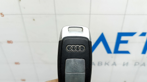 Ключ Audi A3 22-26 царапины, потертости