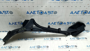 Накладка задньої стійки права нижня Audi A3 22-26 чорна, подряпини