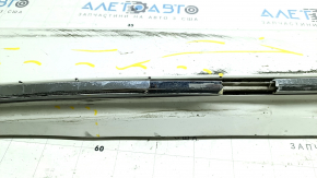 Порог левый Honda Accord 18-22 с хромом, белый, царапины, затерт, треснут хром, отсутсвует фрагмент хрома, примят