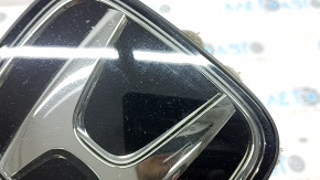 Емблема грат радіатора Honda Accord 23-26 під радар, пісок