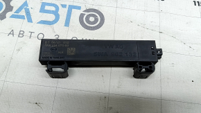 Антена keyless Audi A3 22-26 ззаду