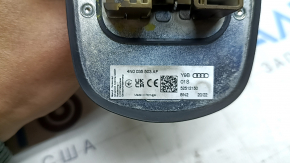 Антена плавник Audi A3 22-26 подряпини, тріщина у кріпленні, оплавлені кріплення