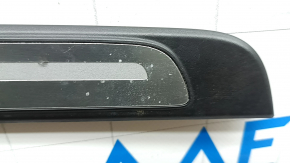 Накладка порога зовнішня передня права Audi A3 22-26 чорна, хром, подряпини, потертості