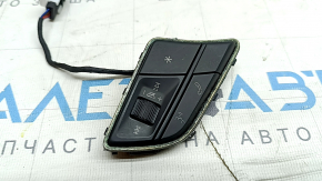 Кнопки управления на руле Audi A3 22-26 полез хром