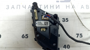 Кнопки управления на руле Audi A3 22-26 полез хром