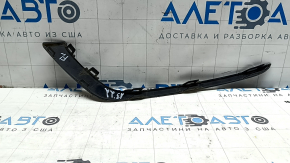 Молдинг переднего бампера левый Audi A3 22-26 царапины