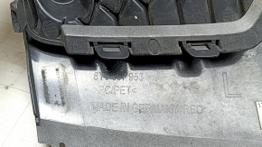 Решетка переднего бампера левая Audi A3 22-24 черная с серебром, царапины