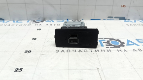 USB Hub Volvo XC60 18-26 подряпини