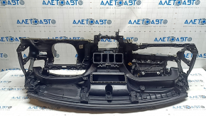 Торпедо передняя панель с AIRBAG Volvo XC60 18-26 черная без проекции, царапины, надломано крепление, надлом