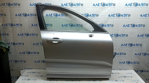 Двері в зборі передня права Volvo XC60 18-26 Keyless, срібло 711, подряпини на молдингу і накладці, подряпини, тичка на ручці