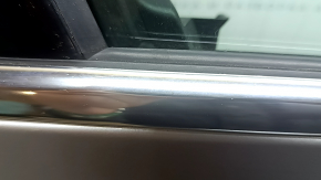 Двері в зборі передня права Volvo XC60 18-26 Keyless, срібло 711, подряпини на молдингу і накладці, подряпини, тичка на ручці