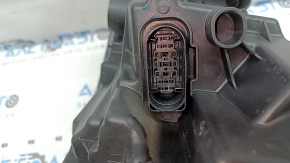 Фара передняя правая VW Jetta 25-26 в сборе LED, без range control