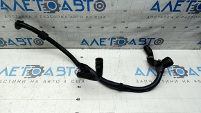 Патрубок системы охлаждения Audi A3 22-26 клапан-бачок, 2 части