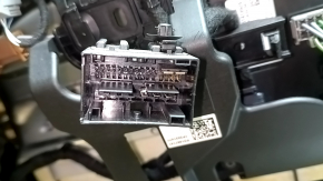 Сидіння водійське Volvo XC60 18-22 з airbag, електричне, підігрів, шкіра чорна, з блоком керування, подряпини, прим'ято