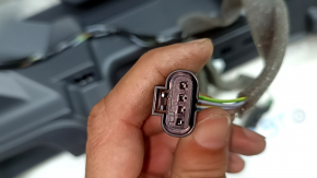 Дверь багажника голая со стеклом Volvo XC60 18-26 с проводкой, тонировка, серебро 711, царапина на стекле