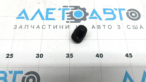 Відбійник капота правий VW Taos 22-26