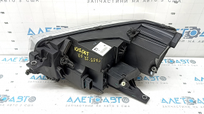 Фара передняя правая в сборе VW Taos 22-24 LED, мусор внутри, тычки