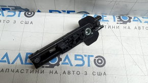 Кронштейн пасажирського ременя безпеки Volvo XC60 18-26