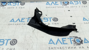 Ущільнювач грат двірників правий Audi A3 22-26