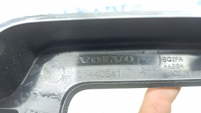 Накладка проема багажника Volvo XC60 18-26 черная, царапины, тычка
