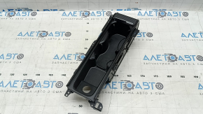 Подстаканники центральной консоли Volvo XC60 18-26 черный Iron Ore с хромом, царапины, тычка