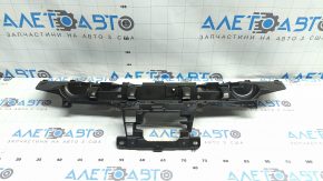 Кронштейн решетки радиатора grill Toyota Prius 23-26 верхний