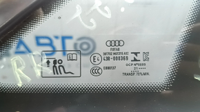 Форточка глухое стекло задняя правая Audi A3 22-26 царапины на молдинге, царапина на стекле