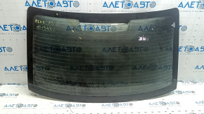 Стекло заднее Audi A3 22-26 в копоти, дефект подогрева, окисление